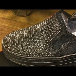 Sketchers Street LosAngeles Women’s size 9.5 BNIB